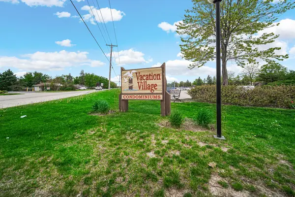 23 Jamaica Colony Street #2, Fox Lake, IL 60020