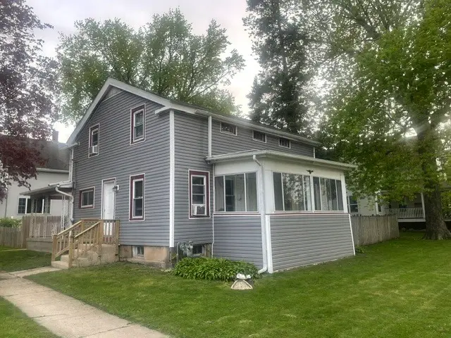 230 E Elm Street, Sycamore, IL 60178 - #1