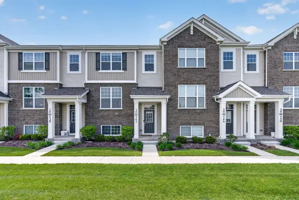 30W142 Wheeler Circle, Warrenville, IL 60563