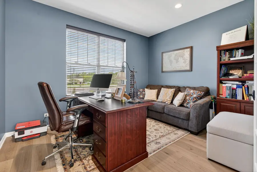 30W142 Wheeler Circle, Warrenville, IL 60563 - #2