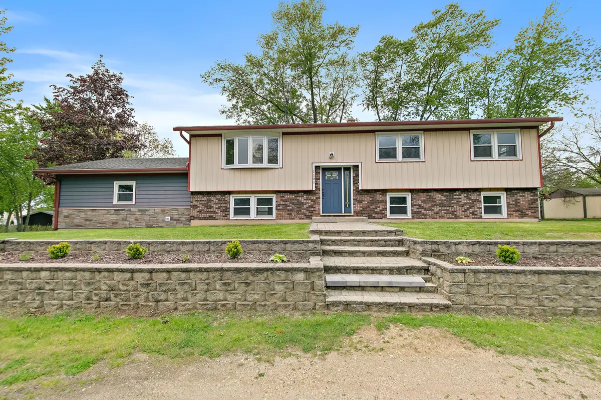 1101 Burr Street, Lake In The Hills, IL 60156 - #1