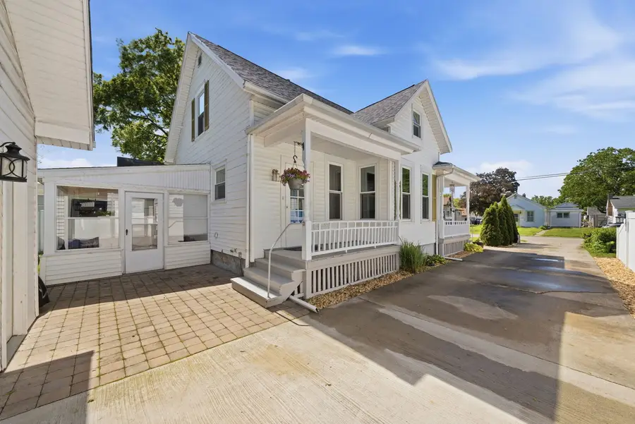 1307 Illinois Avenue, Ottawa, IL 61350 - #2