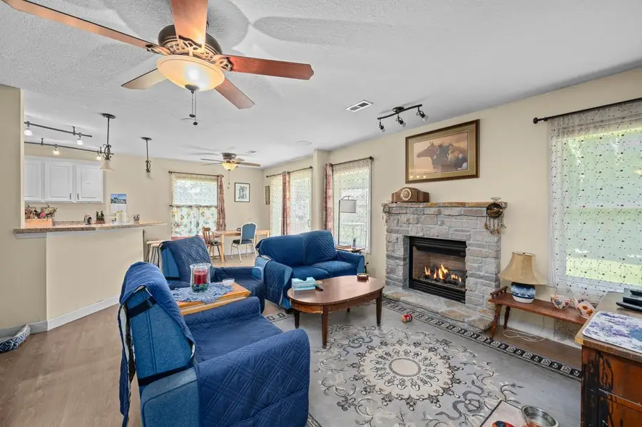 315 E Lotte Street, Blue Grass, IA 52726 - #2