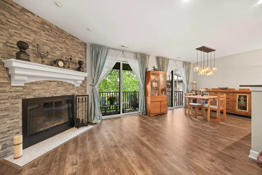 423 Ramblewood Drive #D, Glen Ellyn, IL 60137 - #2