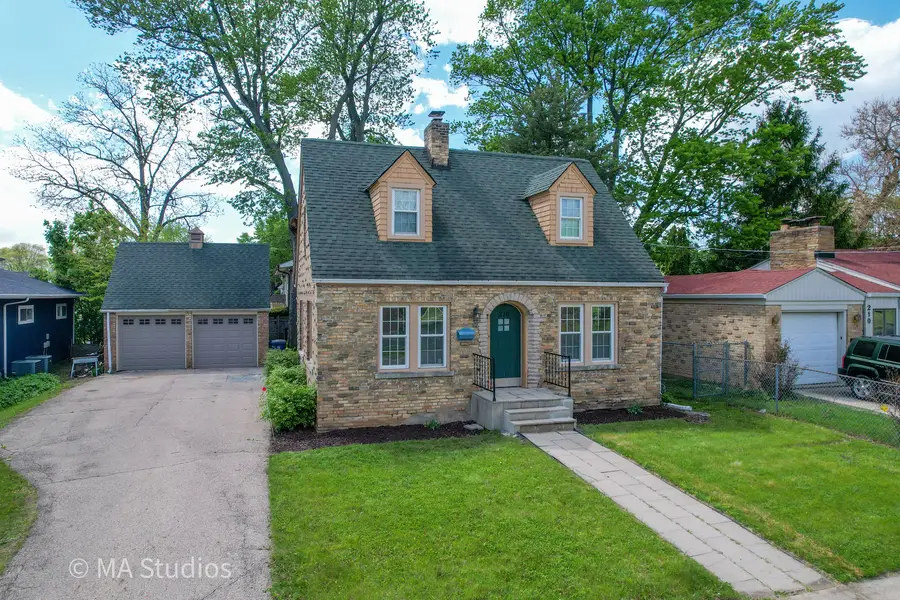216 Wilcox Avenue, Elgin, IL 60123 - #2