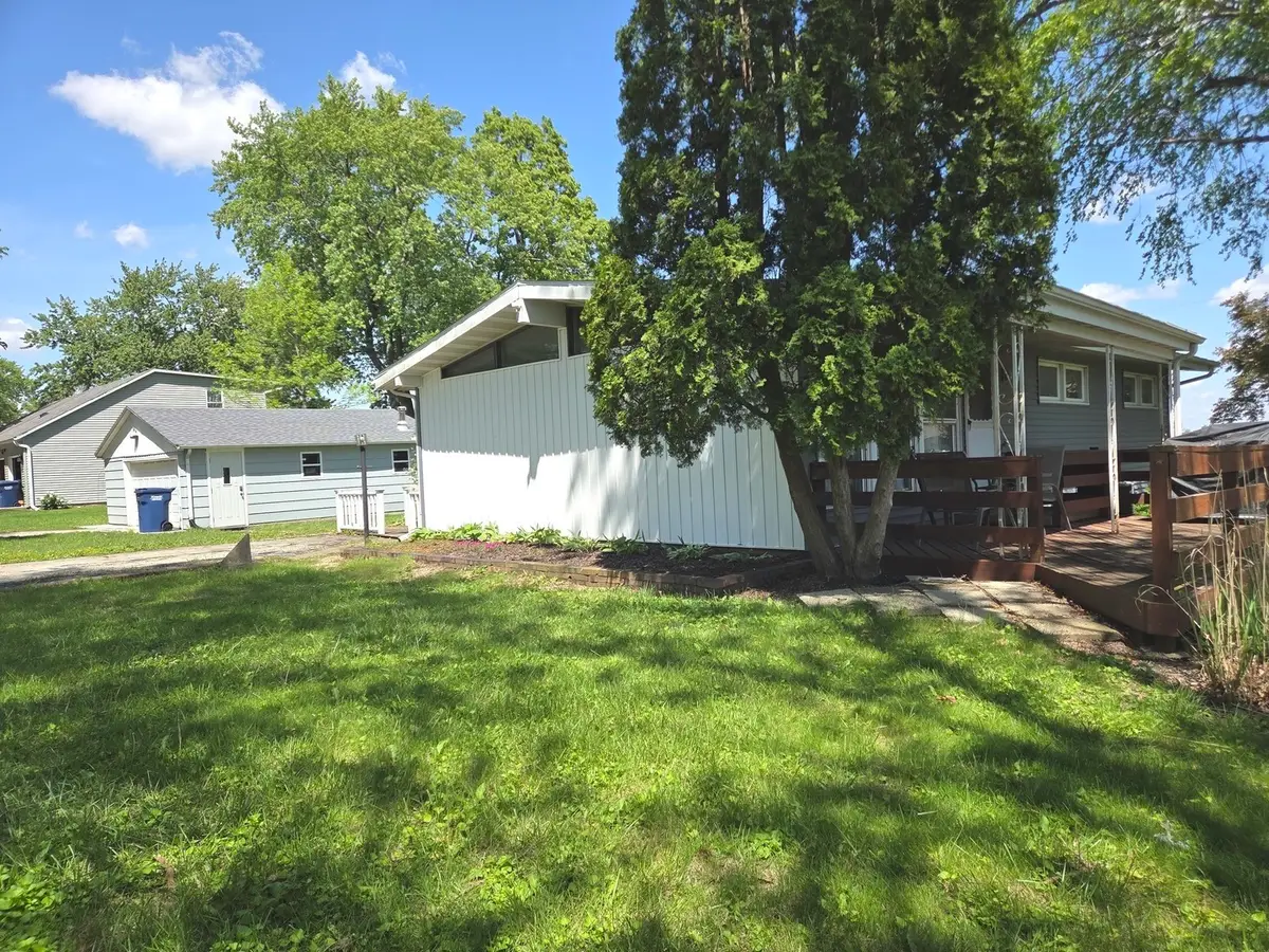 313 S Mckinley Street, Mansfield, IL 61854 - #1