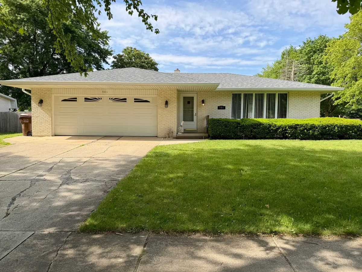901 Lark Street, Peotone, IL 60468 - #1