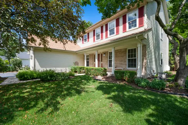2755 Bluewater Circle, Naperville, IL 60564