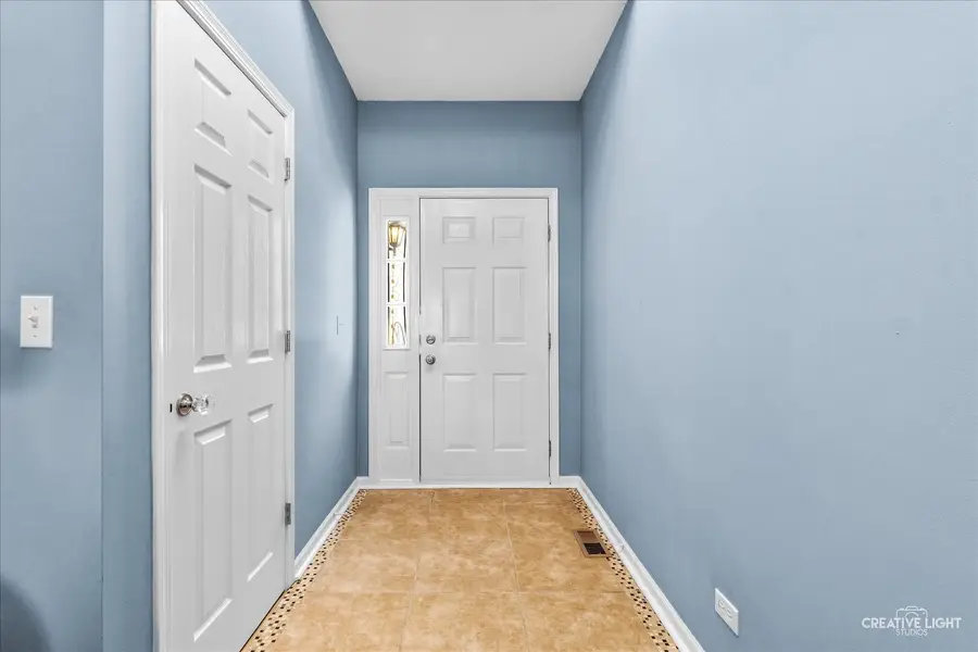 457 Jamestown Court, Aurora, IL 60502 - #2