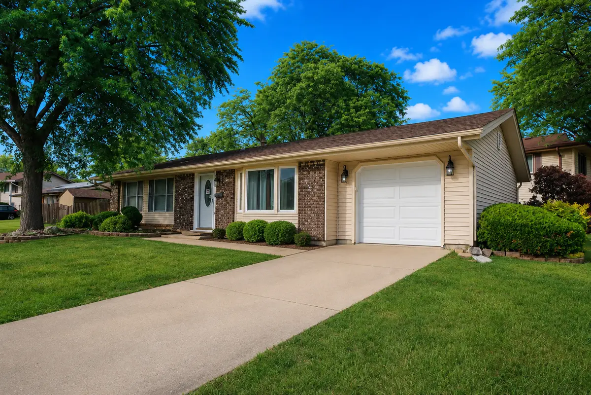 817 Stamford Court, Schaumburg, IL 60193 - #1