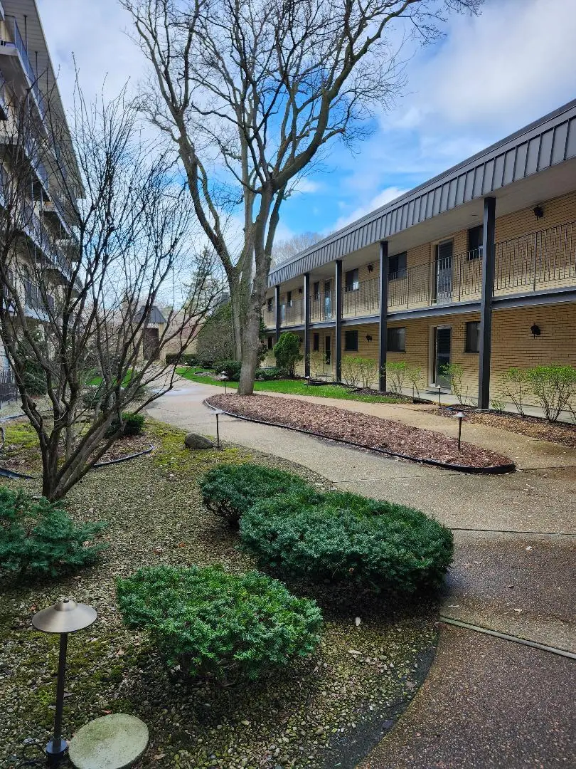 6221 N Niagara Avenue #305, Chicago, IL 60631 - #1