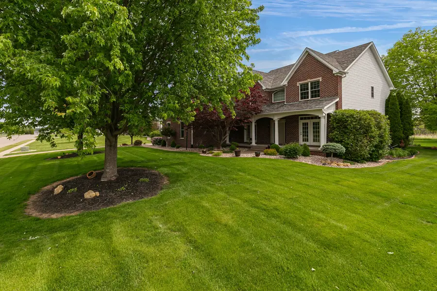 5091 Pigeon Creek Trail, Bettendorf, IA 52722 - #2