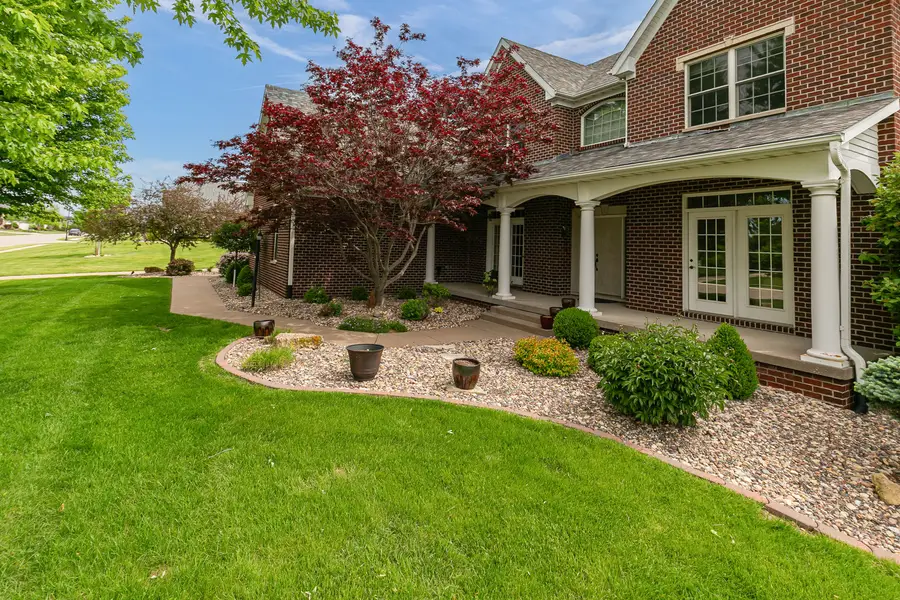 5091 Pigeon Creek Trail, Bettendorf, IA 52722 - #3