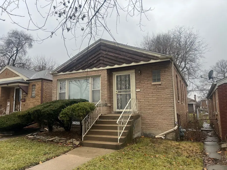 14218 S Wallace Avenue, Riverdale, IL 60827 - #2