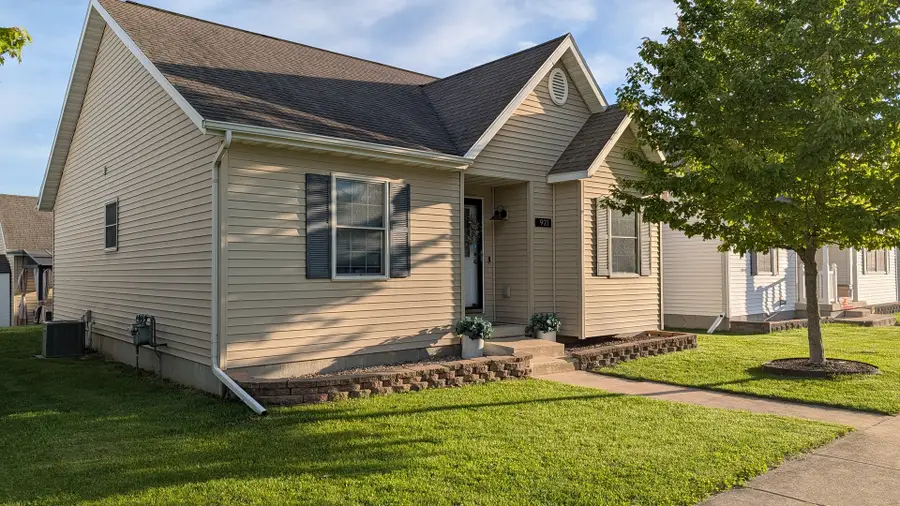 921 Chippewa Street, Normal, IL 61761 - #3