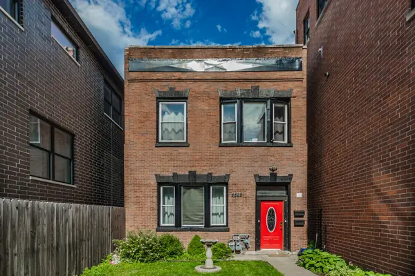 4829 S Champlain Avenue, Chicago, IL 60615