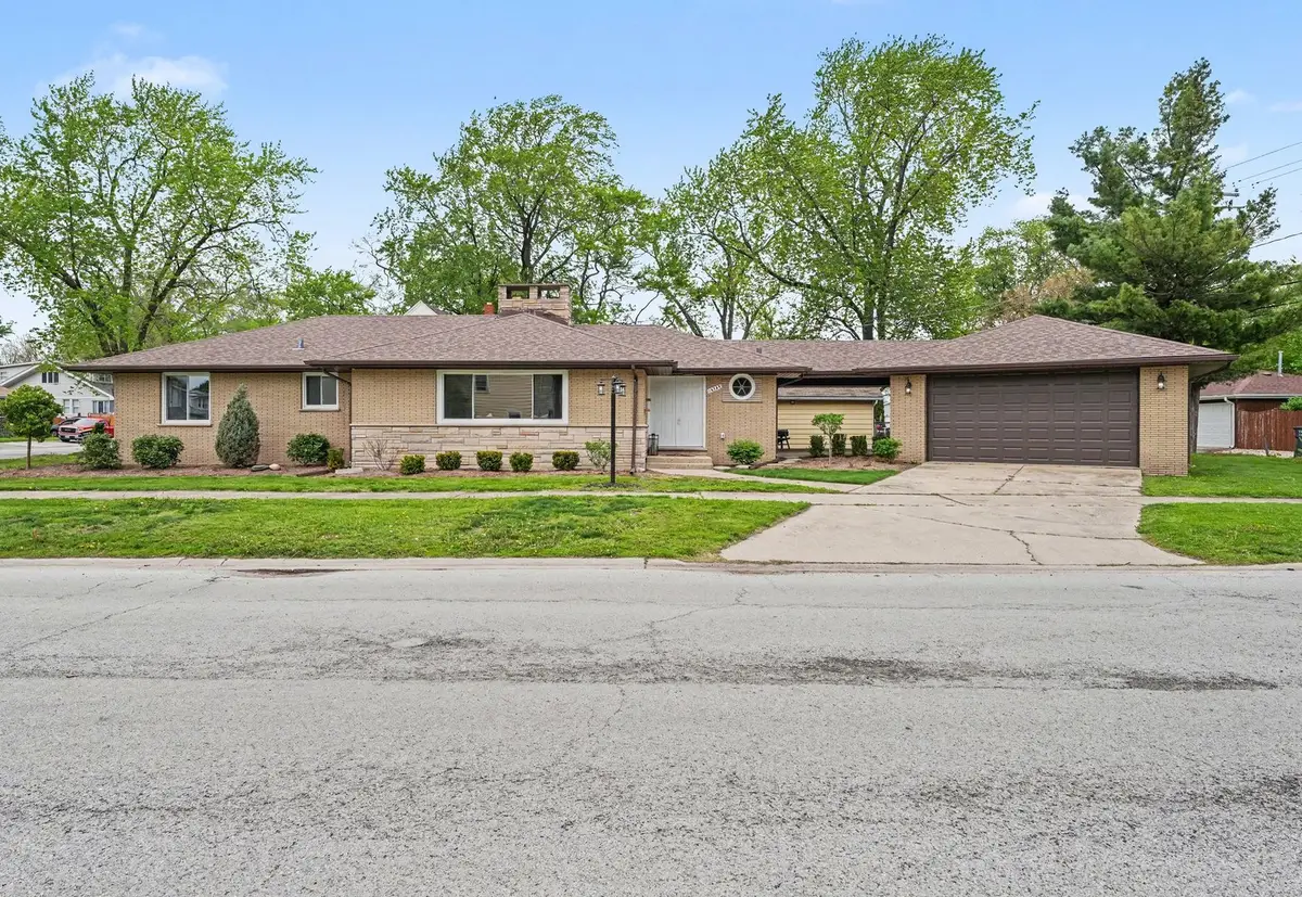 18289 Burnham Avenue, Lansing, IL 60438 - #1