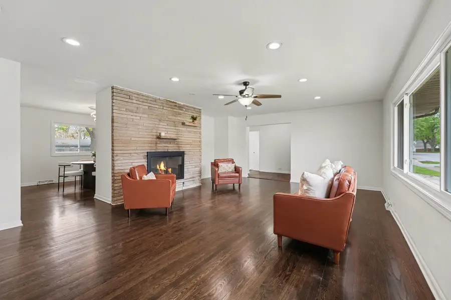 18289 Burnham Avenue, Lansing, IL 60438 - #2