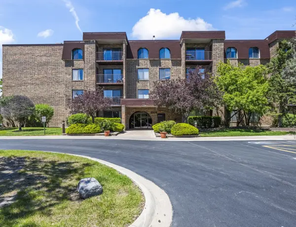 2100 Valencia Drive #308B, Northbrook, IL 60062