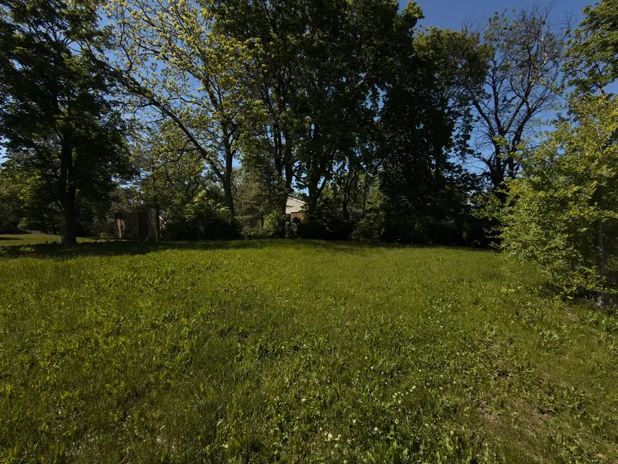 911 W Front Street, Bloomington, IL 61701 - #3