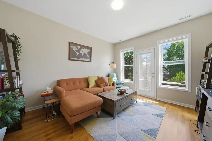 4916 W Hutchinson Street, Chicago, IL 60641 - #2