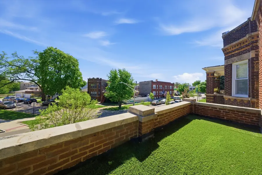4916 W Hutchinson Street, Chicago, IL 60641 - #3