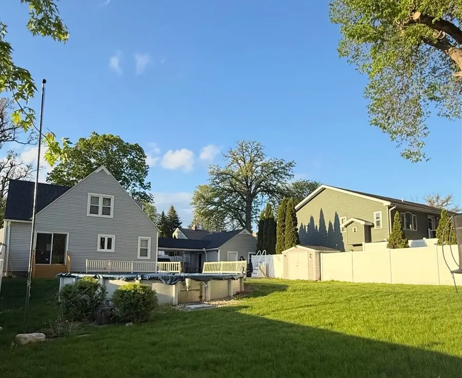 301 Hillside Avenue, Ottawa, IL 61350 - #2