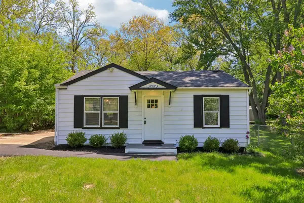 37073 N Antonio Avenue, Lake Villa, IL 60046