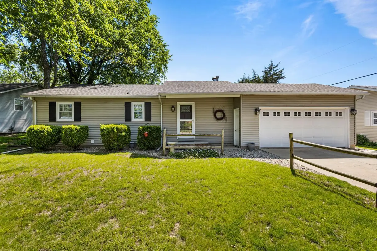 1106 Holiday Drive, Champaign, IL 61821 - #1