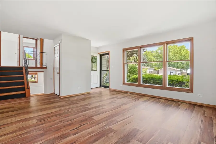 1707 Cherrywood Lane, Lindenhurst, IL 60046 - #2