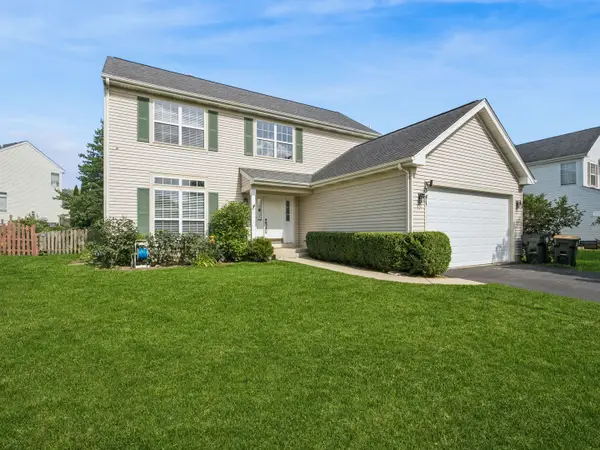 341 S Clearview Circle, Round Lake, IL 60073