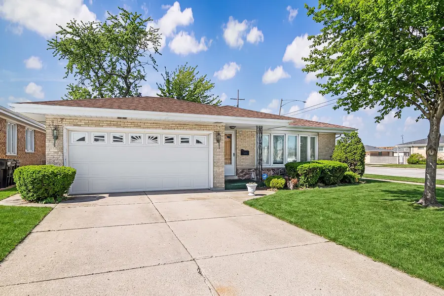 4738 N Potawatomie Avenue, Chicago, IL 60656 - #2