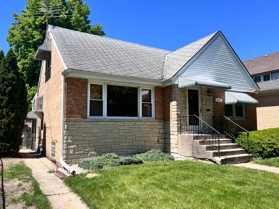 4538 N Mobile Avenue, Chicago, IL 60630 - #2