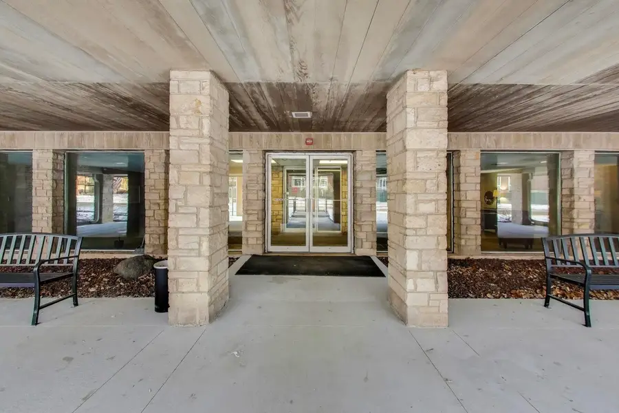 Address Withheld By Seller, Park Ridge, IL 60068 - #3