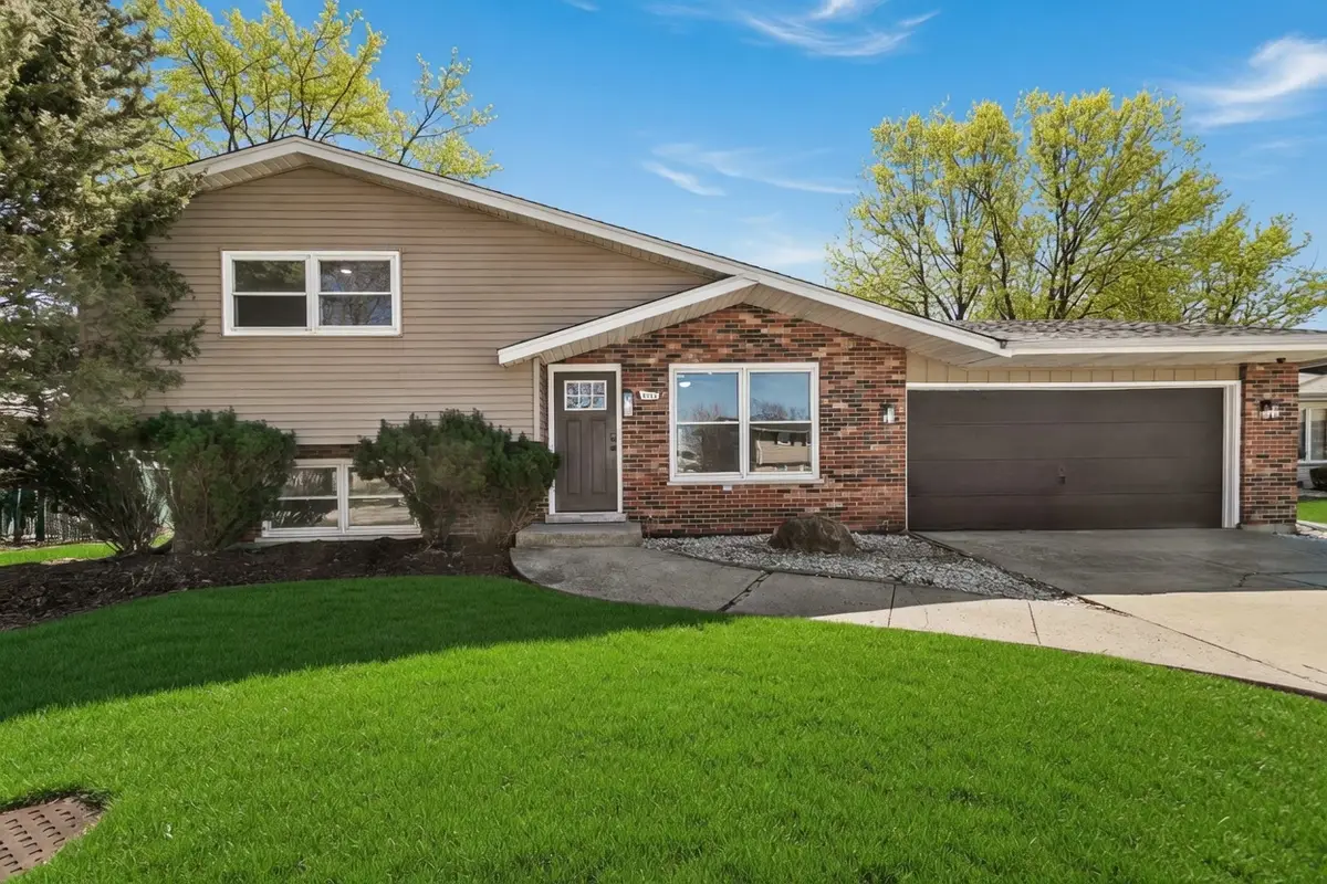 6151 Victoria Drive, Oak Forest, IL 60452 - #1