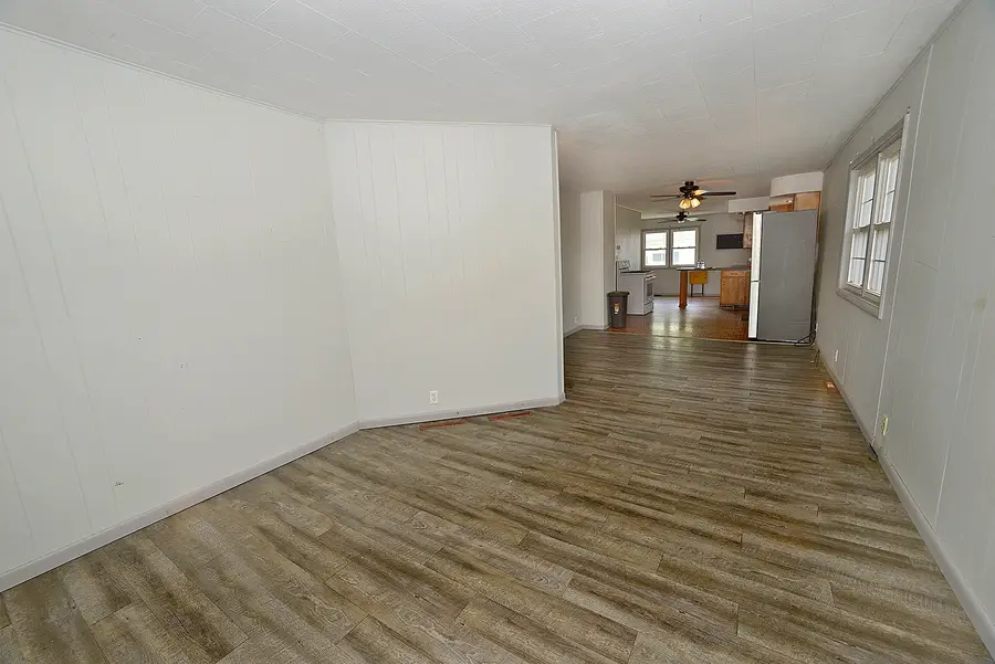 1105 W Lafayette Street, Ottawa, IL 61350 - #3