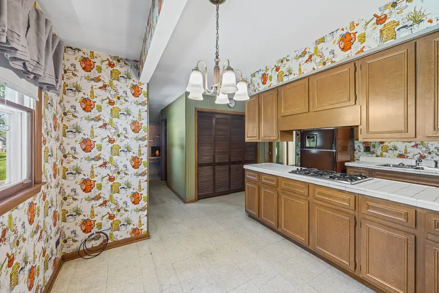 538 Maple Lane, Darien, IL 60561 - #3