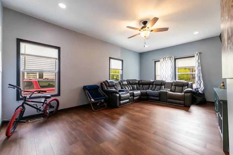 421 De Kalb Street, Sandwich, IL 60548 - #2