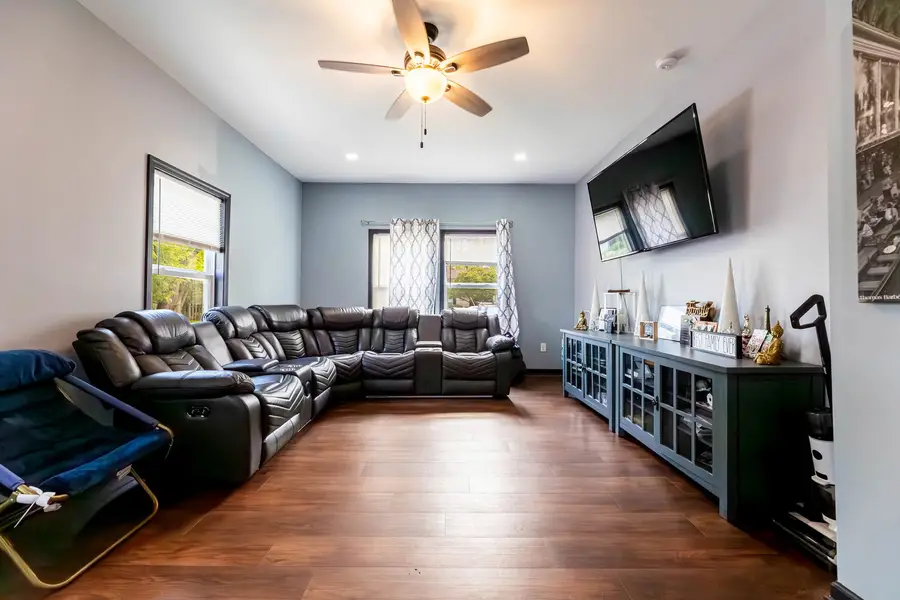 421 De Kalb Street, Sandwich, IL 60548 - #3