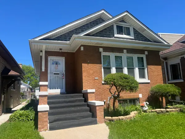 6144 W Roscoe Street, Chicago, IL 60634