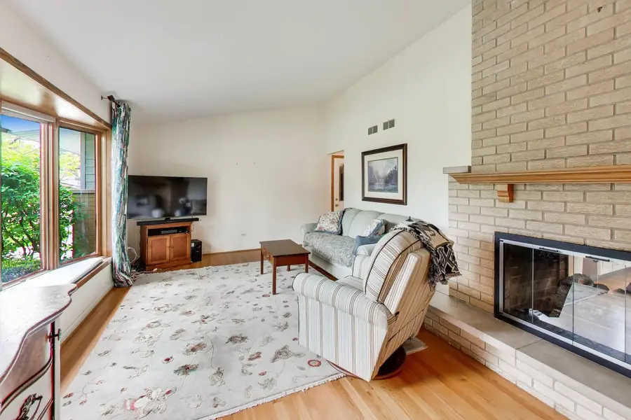 201 E Monroe Avenue, Villa Park, IL 60181 - #3
