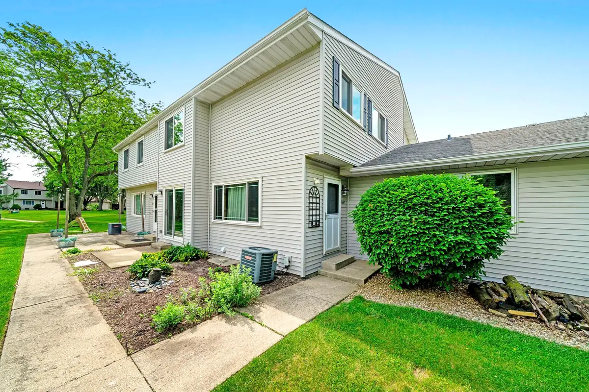 1837 Kerrybrook Court, Sycamore, IL 60178 - #1