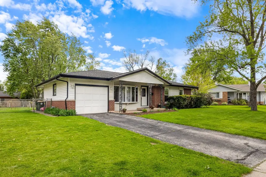 948 Carswell Court, Elk Grove Village, IL 60007 - #2