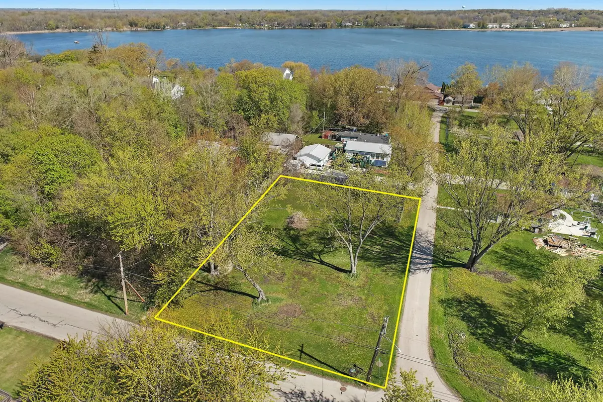 28490 W Main Street, Wauconda, IL 60084 - #1