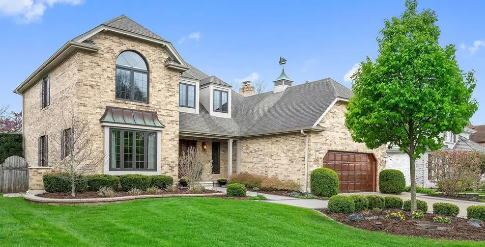 2S517 Danbury Drive, Glen Ellyn, IL 60137 - #1