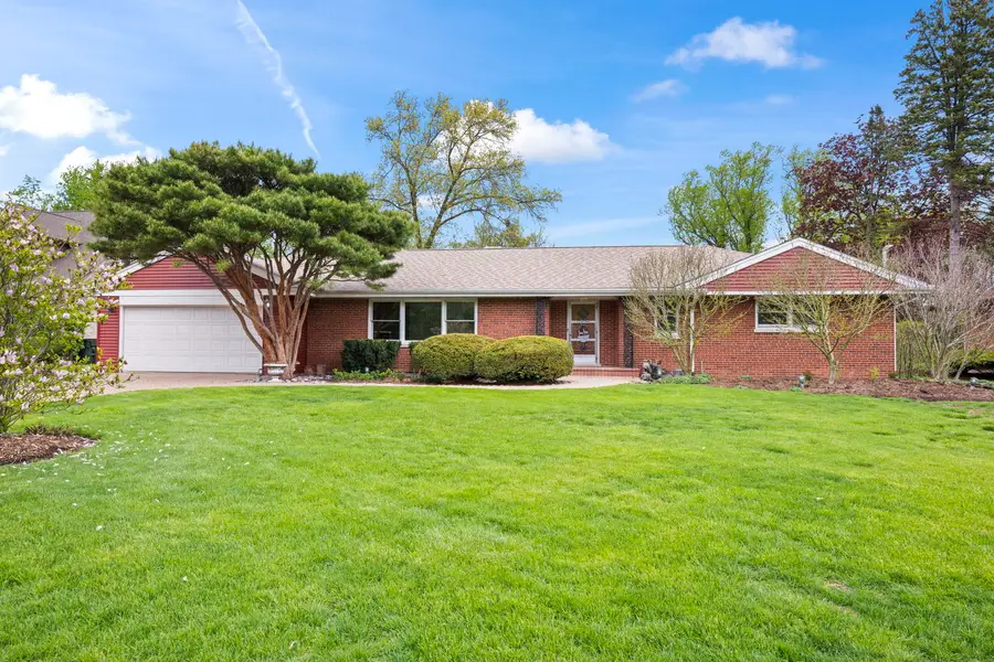 412 W Camp Mcdonald Road, Prospect Heights, IL 60070 - #3