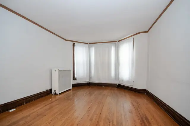 3122 W Fullerton Avenue, Chicago, IL 60647 - #3