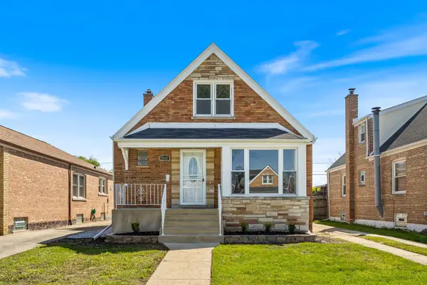 8115 S Troy Street, Chicago, IL 60652