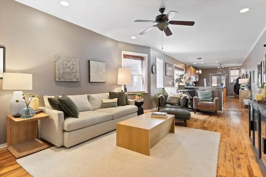 3124 W Cullom Avenue #1, Chicago, IL 60618 - #2