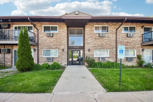 800 E Old Willow Road #208, Prospect Heights, IL 60070